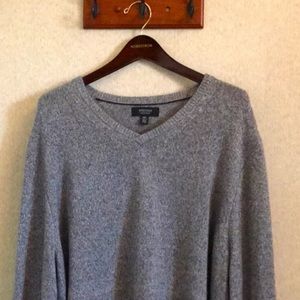 cashmere/silk blend men’s v-neck sweater
